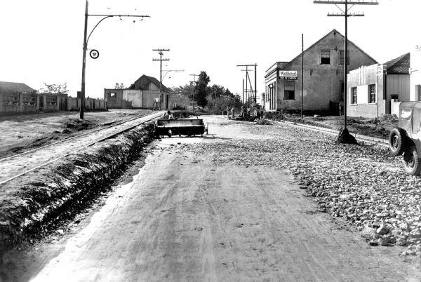 Portão Avenida República Argentina em 1952 em obras para implantação do asfalto
